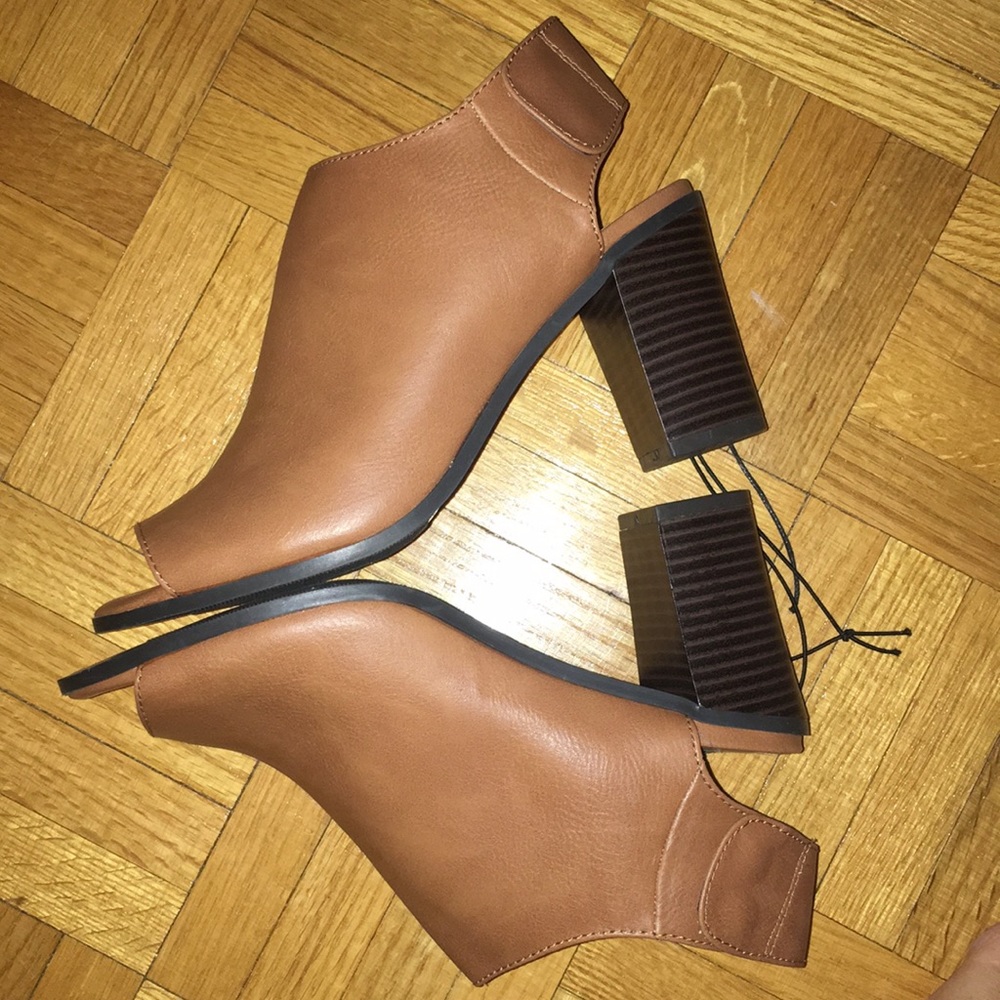 Brand new booties forever21